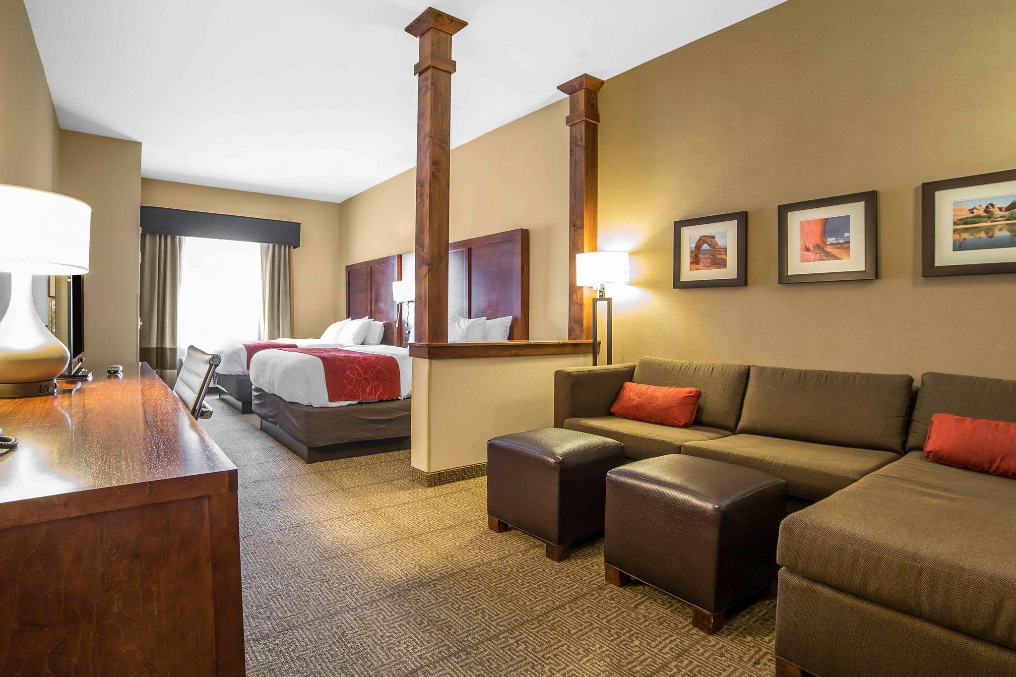 Quality Suites Moab Near Arches National Park Exterior photo